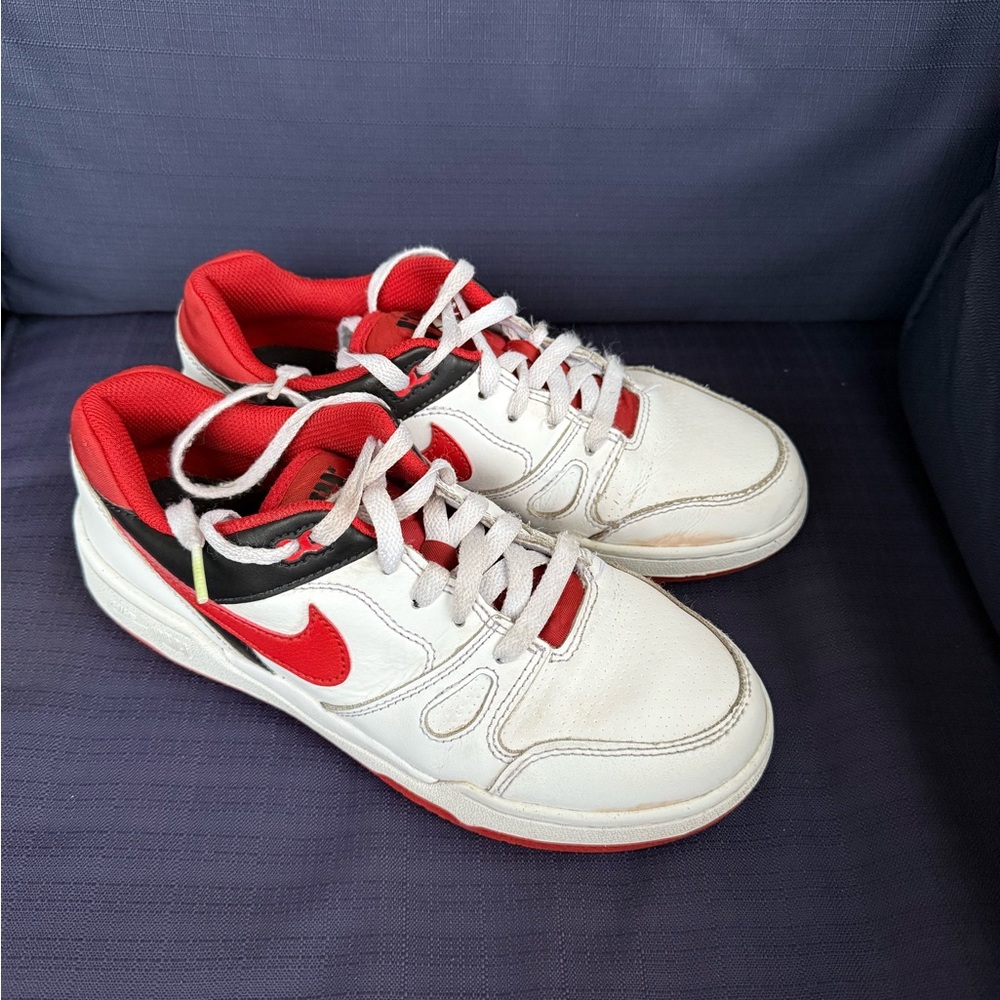 Nike Full Force Low sneakers